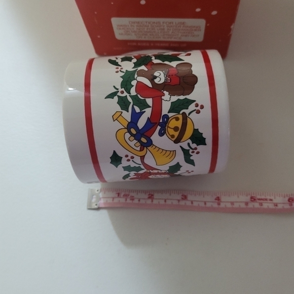 Vintage Christmas Village Musical Christmas Mug / IN ORIGINAL BOX - Picture 8 of 9